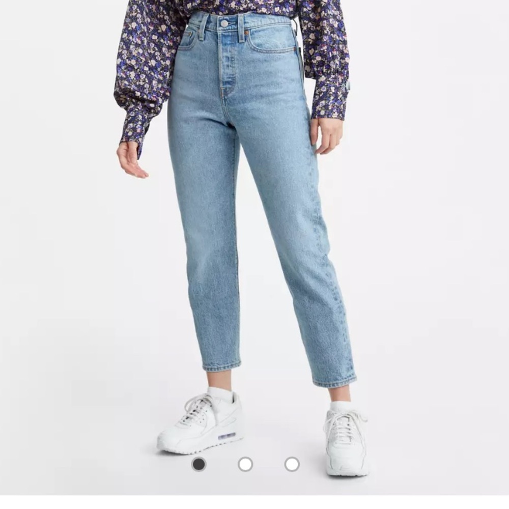 Levi’s Wedgie Icon Jean in Tango Light